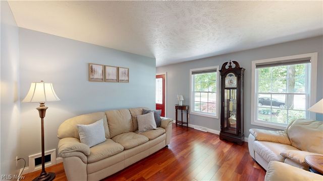 5365 Lenore Drive, Mentor, OH 44060