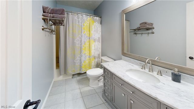 5365 Lenore Drive, Mentor, OH 44060