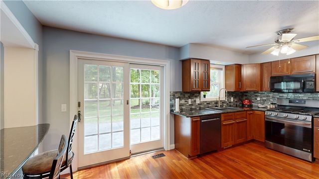 5365 Lenore Drive, Mentor, OH 44060