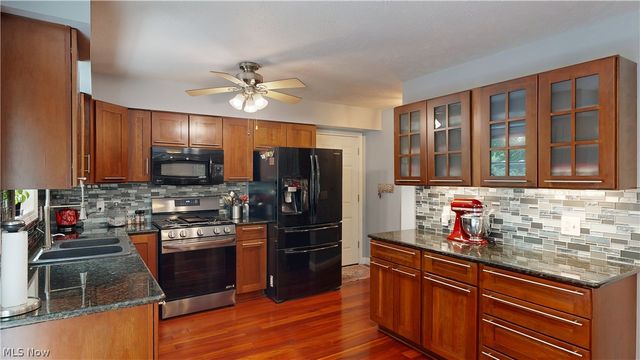 5365 Lenore Drive, Mentor, OH 44060