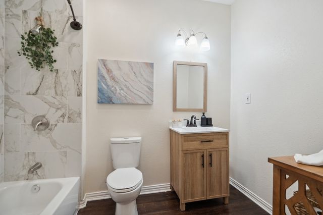 4216 E Side Avenue, Dallas, TX 75226