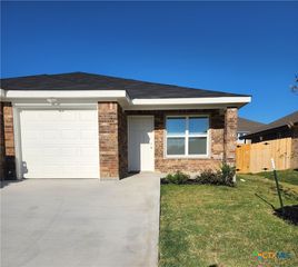 305 Lost Trail B, Copperas Cove, TX 76522