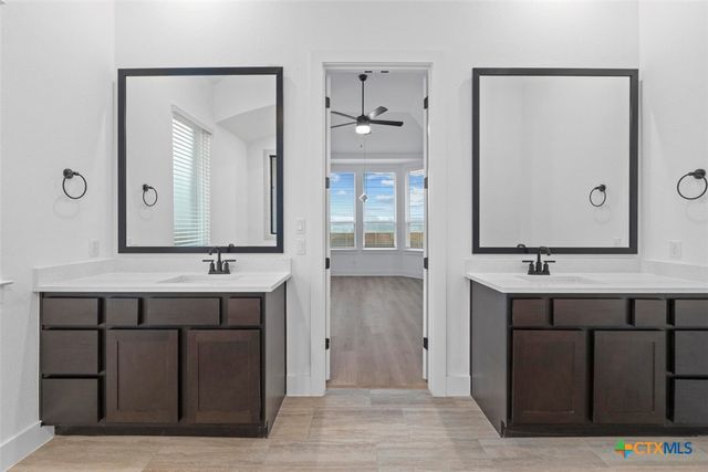 2013 Tobiano Trace, Georgetown, TX 78633