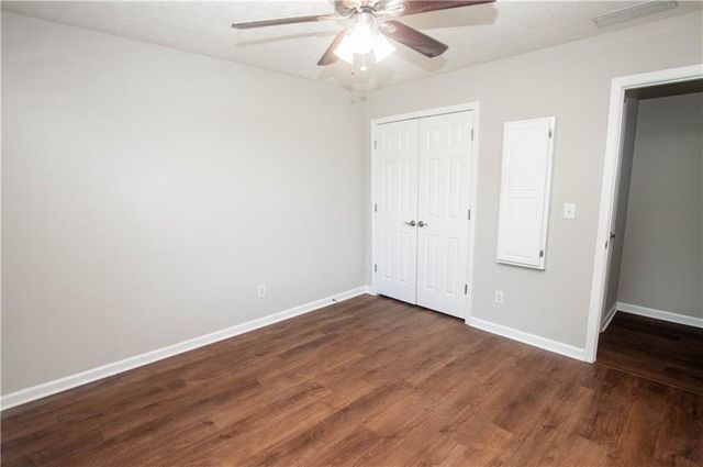 4971 Cliff Top Drive, Loganville, GA 30052