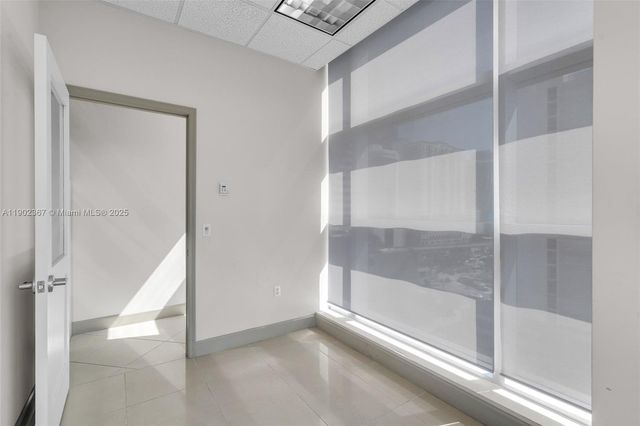 175 SW 7th St 1212, Miami, FL 33130