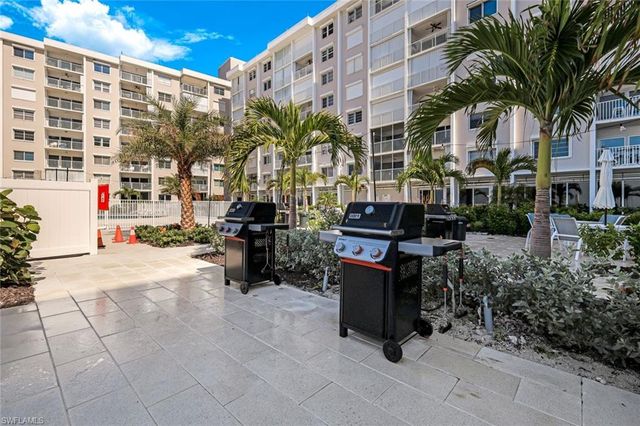 3443 Gulf Shore BLVD N # 309, Naples, FL 34103