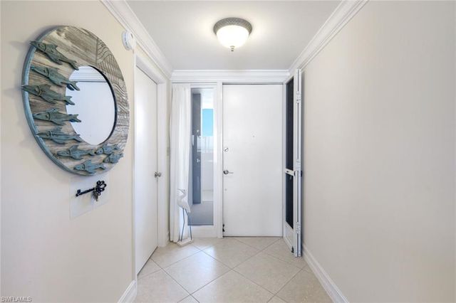 3443 Gulf Shore BLVD N # 309, Naples, FL 34103