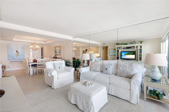 3443 Gulf Shore BLVD N # 309, Naples, FL 34103