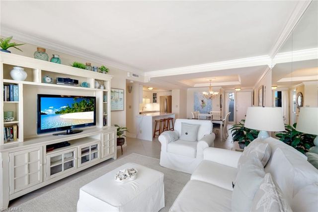 3443 Gulf Shore BLVD N # 309, Naples, FL 34103