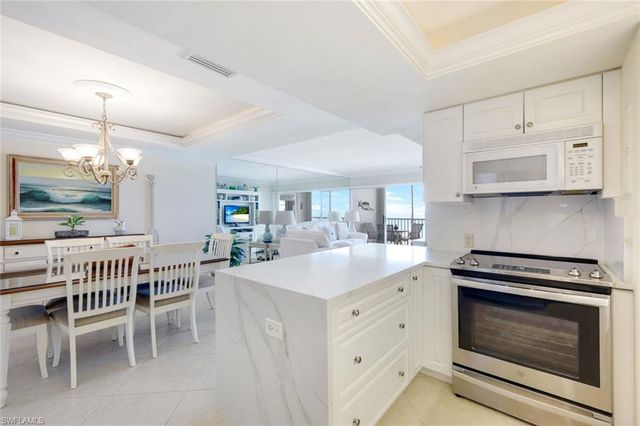 3443 Gulf Shore BLVD N # 309, Naples, FL 34103