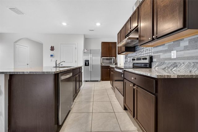 17048 OVAL RUM DRIVE, Wimauma, FL 33598