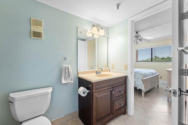 7076 Huntington Lane 502, Delray Beach, FL 33446
