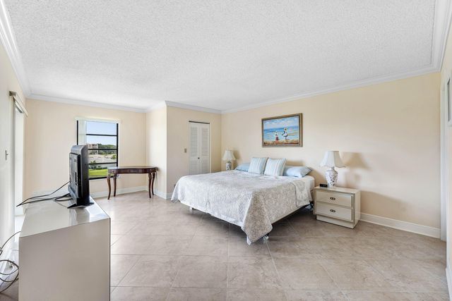 7076 Huntington Lane 502, Delray Beach, FL 33446