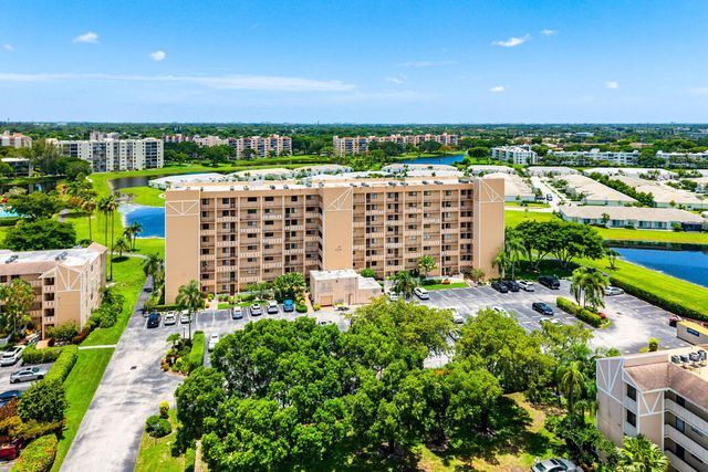 7076 Huntington Lane 502, Delray Beach, FL 33446