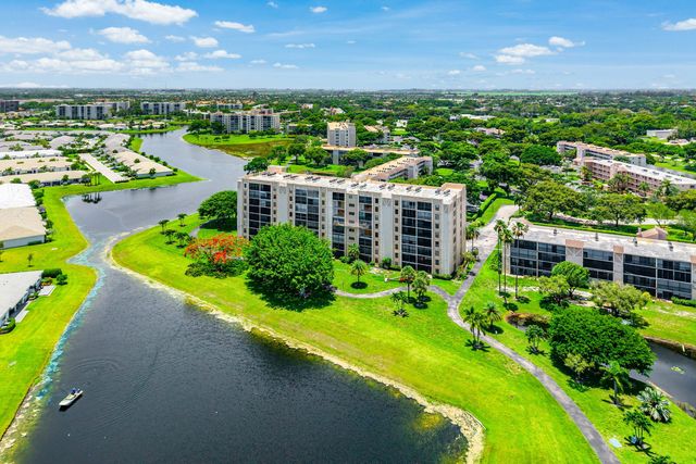 7076 Huntington Lane 502, Delray Beach, FL 33446