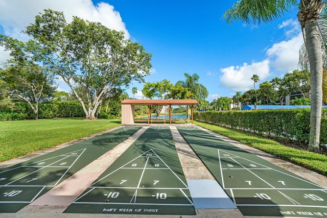 7076 Huntington Lane 502, Delray Beach, FL 33446