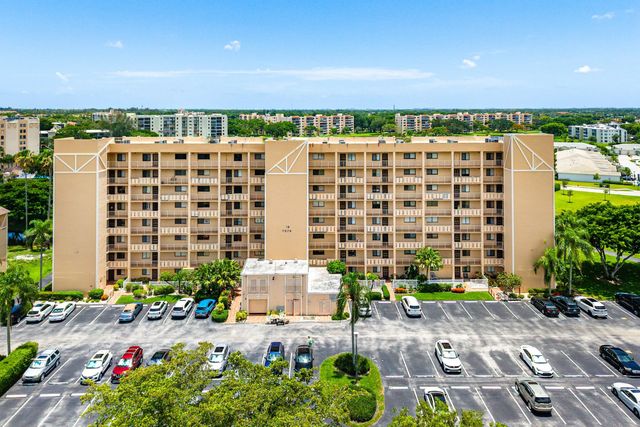 7076 Huntington Lane 502, Delray Beach, FL 33446