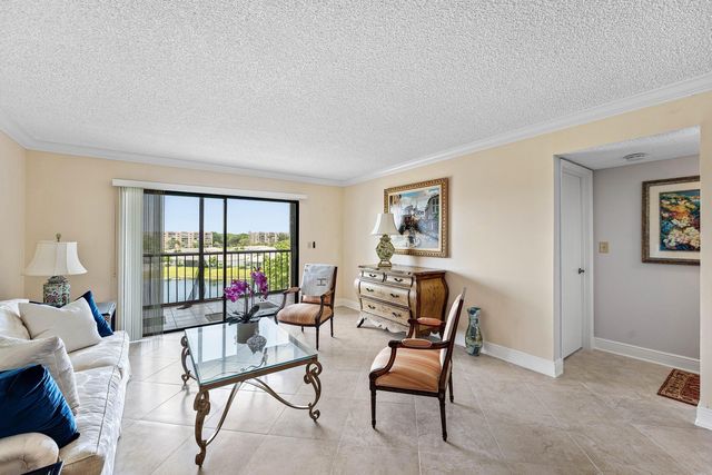 7076 Huntington Lane 502, Delray Beach, FL 33446