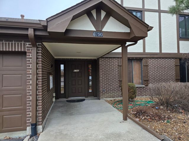 6790 180th Street 2, Tinley Park, IL 60477