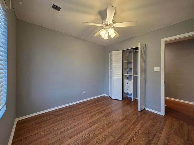 6790 180th Street 2, Tinley Park, IL 60477