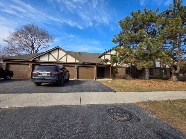 6790 180th Street 2, Tinley Park, IL 60477