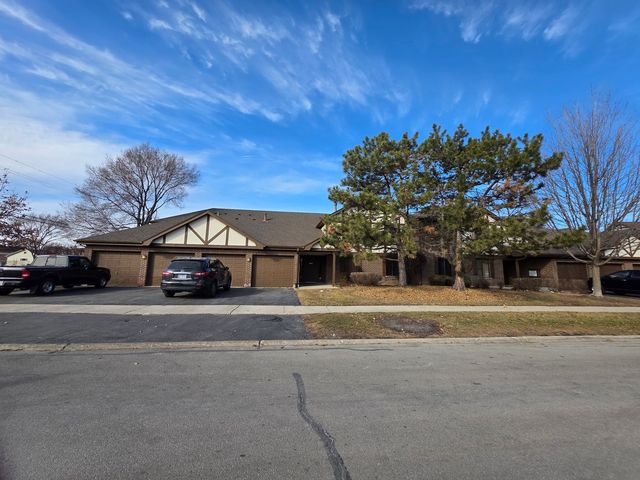 6790 180th Street 2, Tinley Park, IL 60477