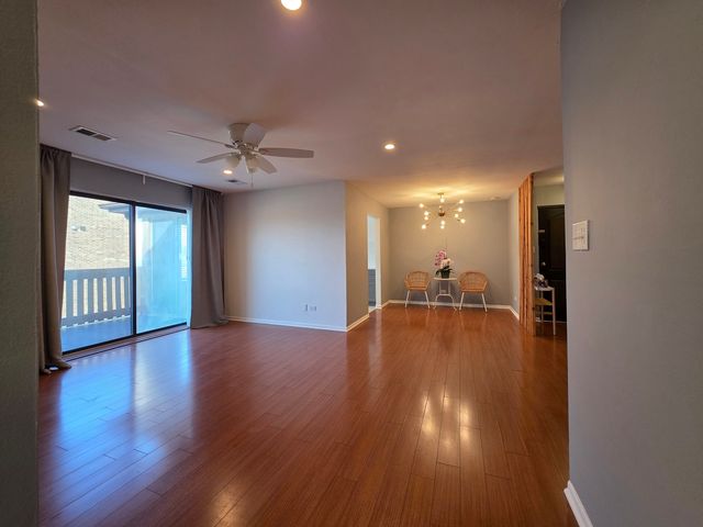 6790 180th Street 2, Tinley Park, IL 60477