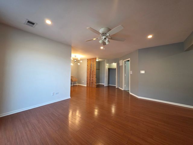 6790 180th Street 2, Tinley Park, IL 60477