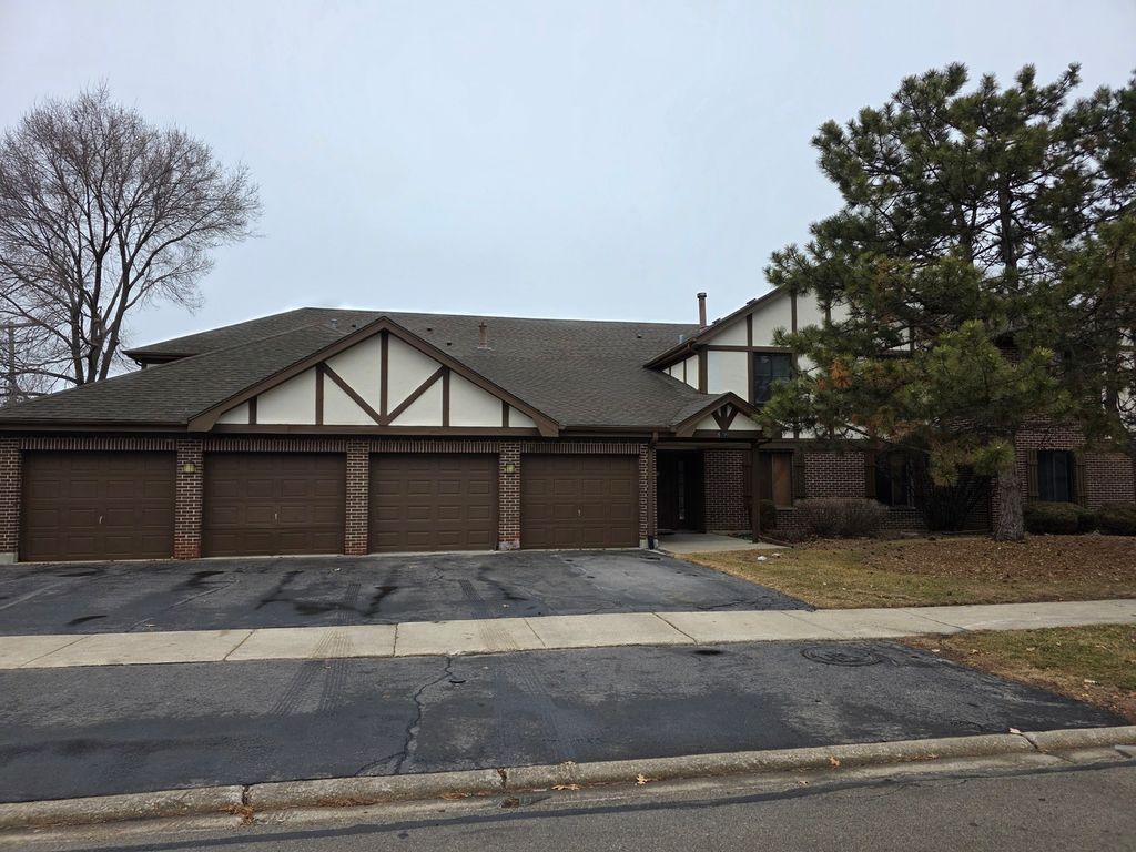 6790 180th Street 2, Tinley Park, IL 60477