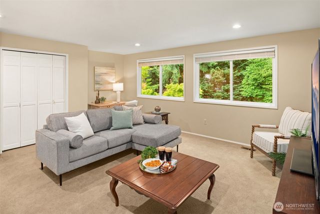 2236 224th Place NE, Sammamish, WA 98074