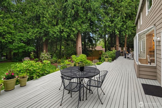 2236 224th Place NE, Sammamish, WA 98074