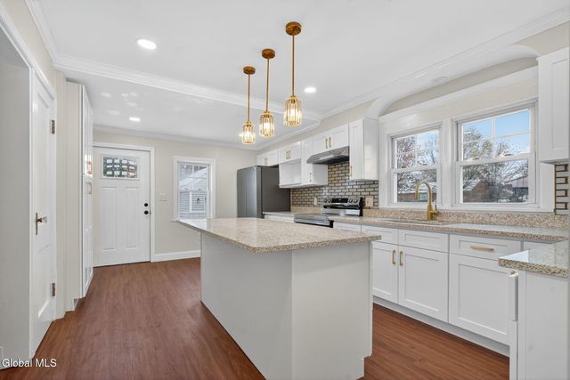 2803 Wellington Avenue, Rotterdam, NY 12306