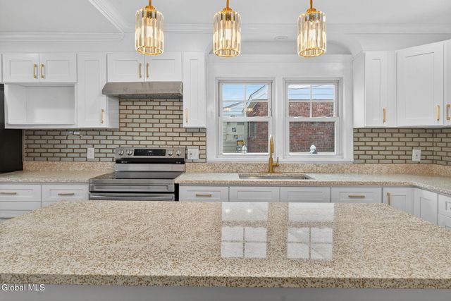 2803 Wellington Avenue, Rotterdam, NY 12306