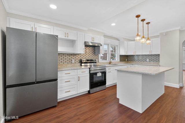 2803 Wellington Avenue, Rotterdam, NY 12306