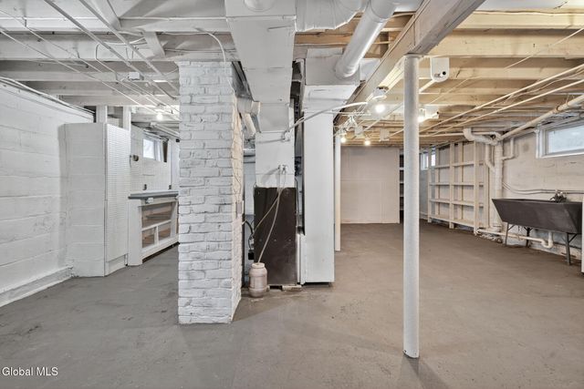 2803 Wellington Avenue, Rotterdam, NY 12306