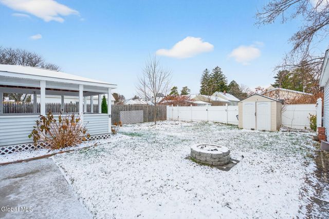 2803 Wellington Avenue, Rotterdam, NY 12306