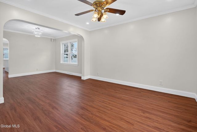 2803 Wellington Avenue, Rotterdam, NY 12306