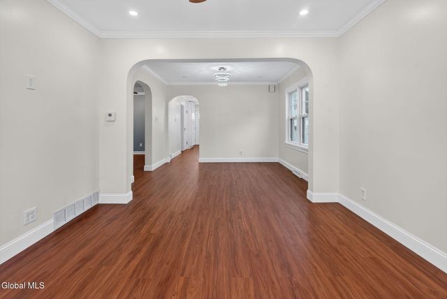 2803 Wellington Avenue, Rotterdam, NY 12306