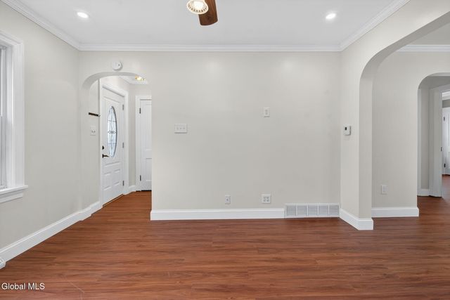 2803 Wellington Avenue, Rotterdam, NY 12306