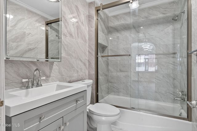 2803 Wellington Avenue, Rotterdam, NY 12306