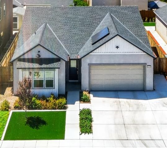 2642 Highland Avenue, Clovis, CA 93619
