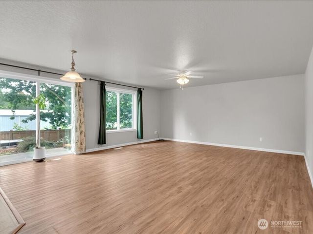 7335 33rd Avenue NE, Lacey, WA 98516