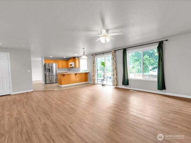 7335 33rd Avenue NE, Lacey, WA 98516