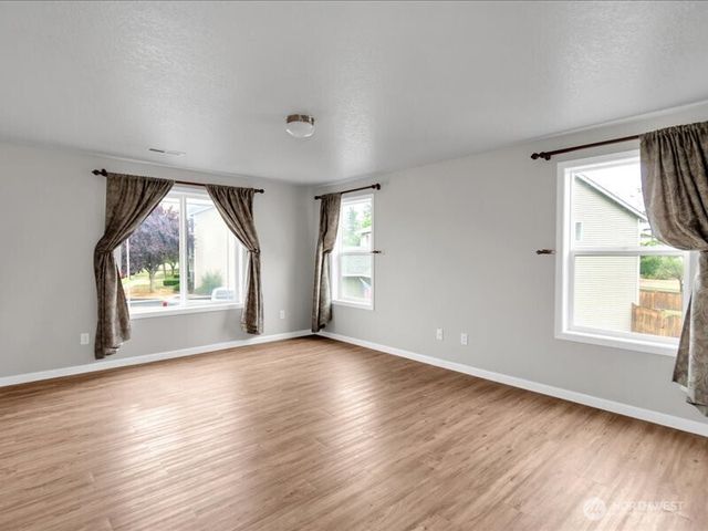 7335 33rd Avenue NE, Lacey, WA 98516
