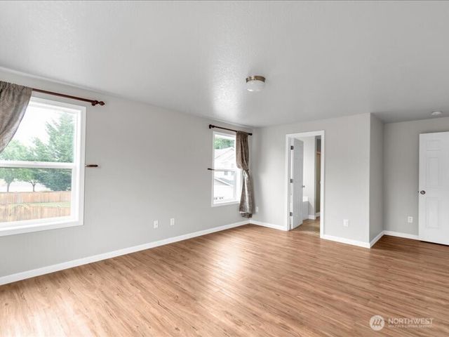 7335 33rd Avenue NE, Lacey, WA 98516