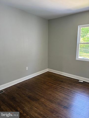 798 N GRANTLEY ST, Baltimore, MD 21229