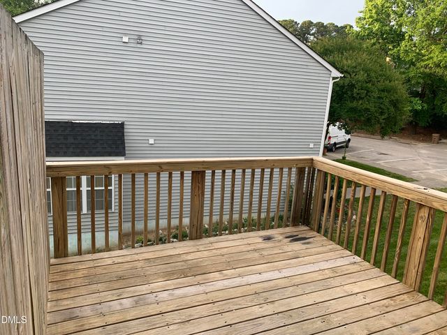 204 Climbing Ivy Court, Cary, NC 27511