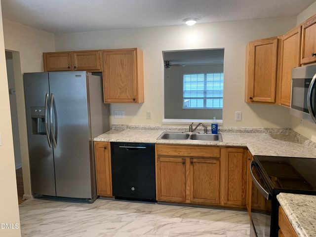 204 Climbing Ivy Court, Cary, NC 27511