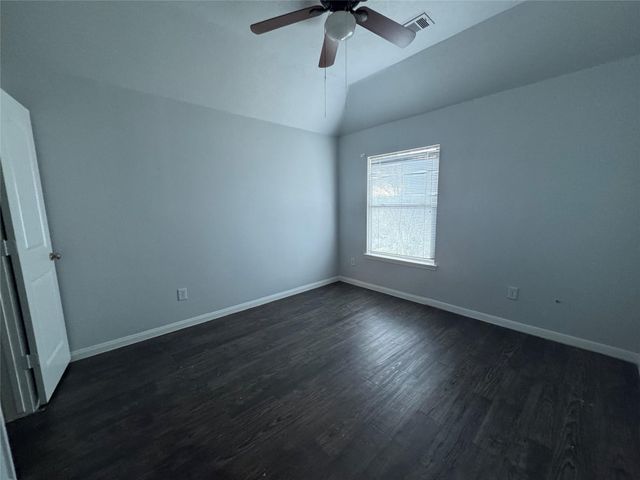 1915 Laurel Bay Drive, Houston, TX 77014