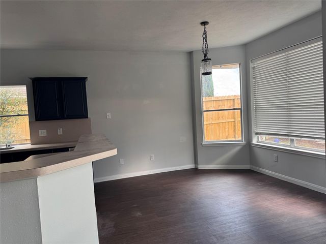 1915 Laurel Bay Drive, Houston, TX 77014